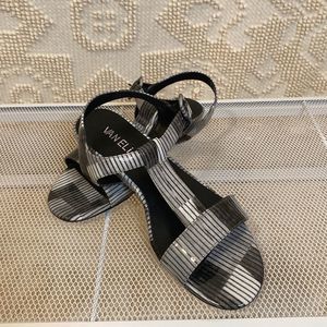 Like New Black Silver Vaneli Sandals Sz 7